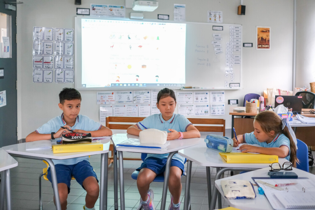 Ifs Students Elementary Classroom